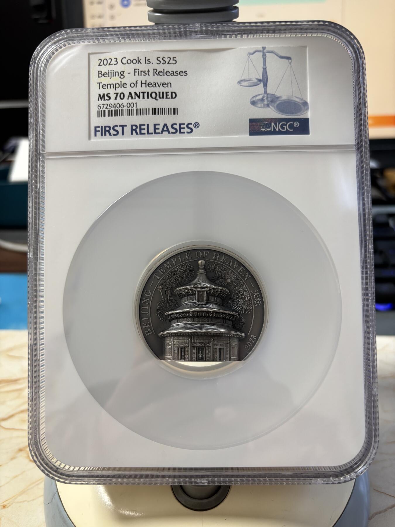 第189期拍卖 库克2023年天坛祈年殿5盎司高浮雕银币NGC-MS70首无盒无证书，999银，发行888枚