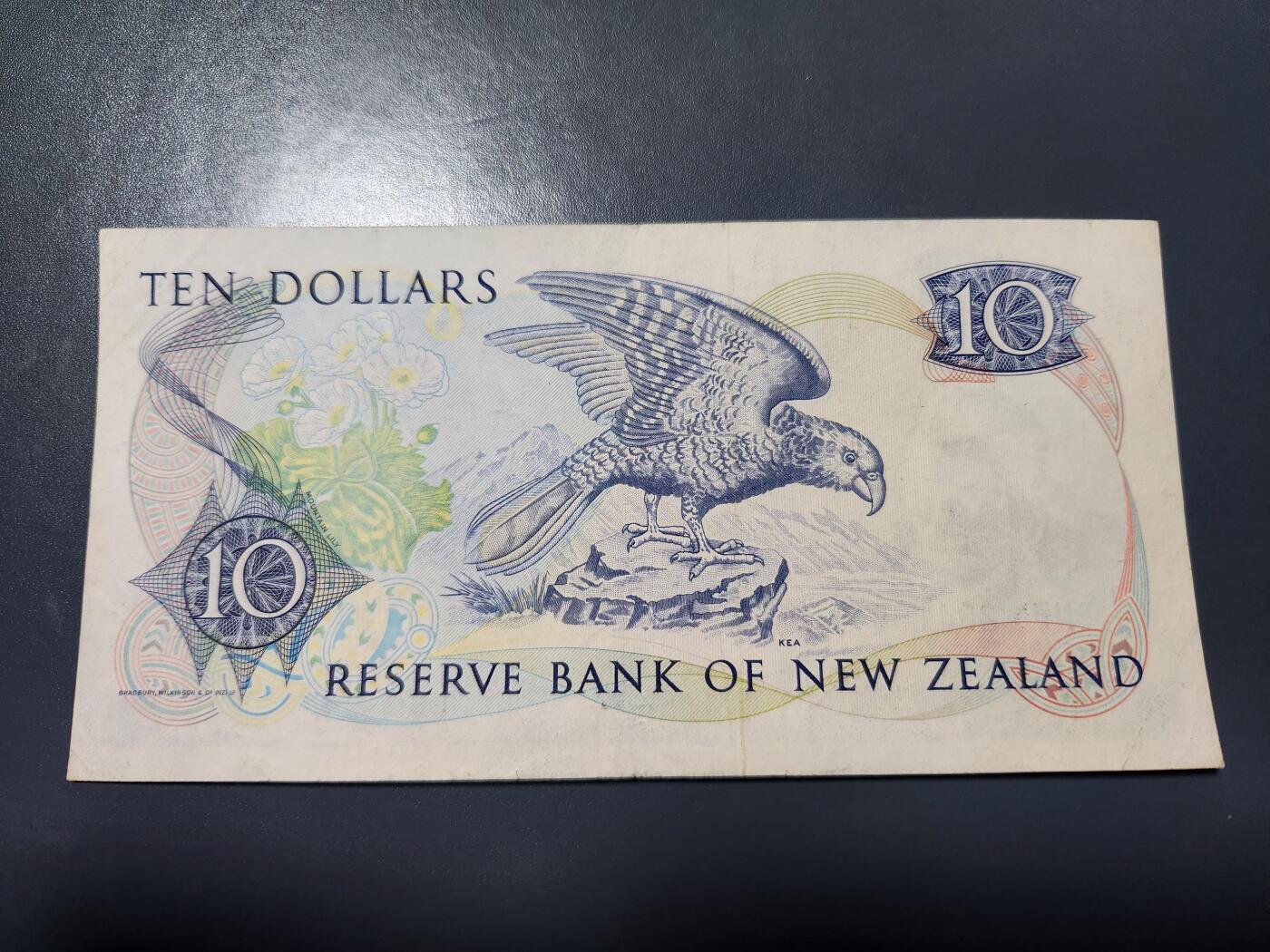 1月21号晚上8点 外国纸币自动截拍第10场 新西兰10原票