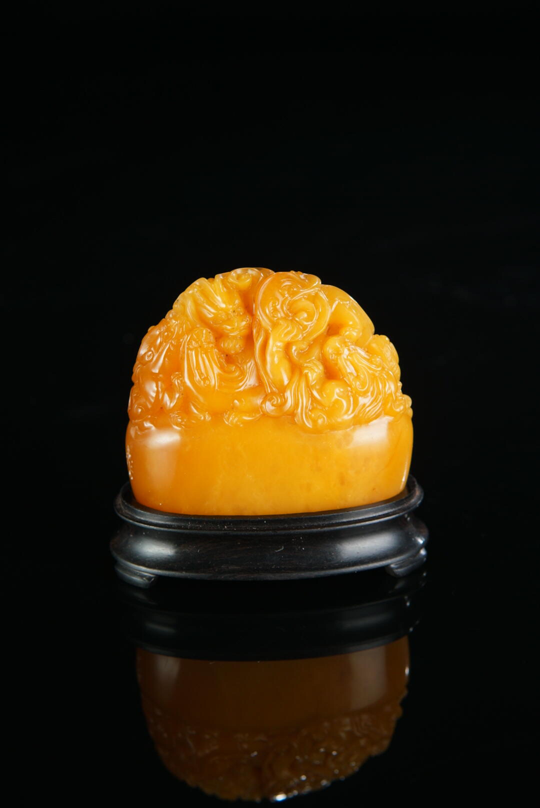 方寸藏珍·寿山田黄印章专场（一） 寿山田黄石《五螭献瑞》钮章