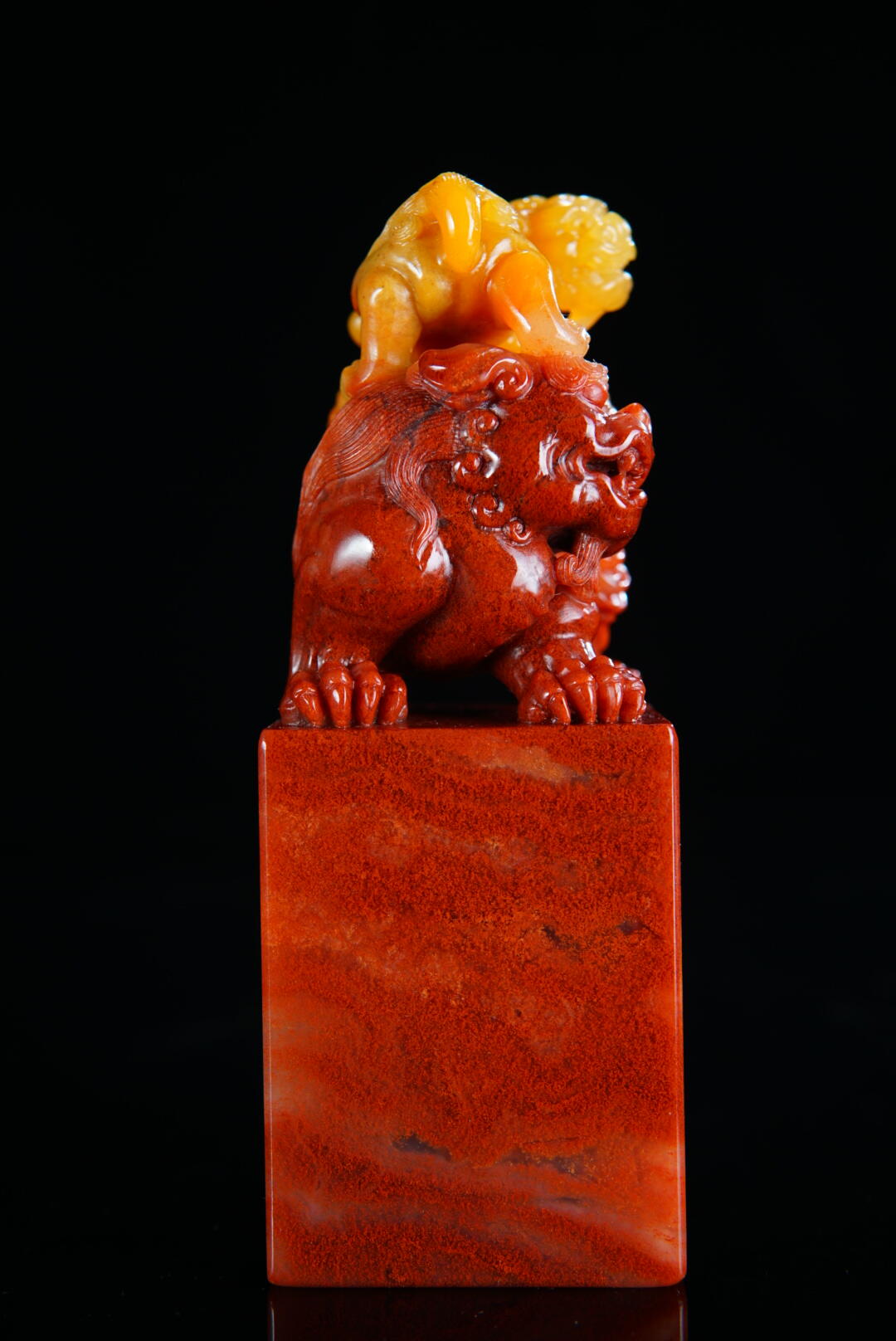 方寸藏珍·寿山田黄印章专场（一） 寿山高山石《携子上朝》印章