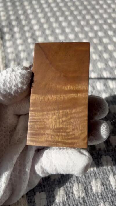 零元拍：A28金丝楠平安无事牌，3D立体水波香喷喷的小金砖，金光闪闪，79/43/12.8MM