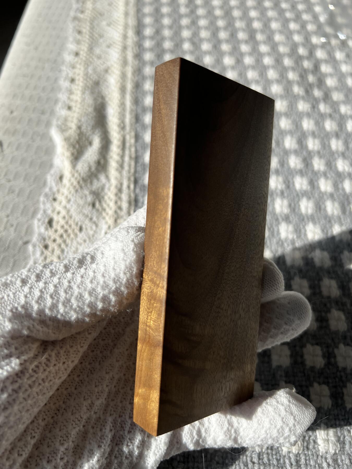 零元拍：B35金丝楠平安无事牌，3D立体水波香喷喷的小金砖，金光闪闪，124.5/52.5/13.5MM