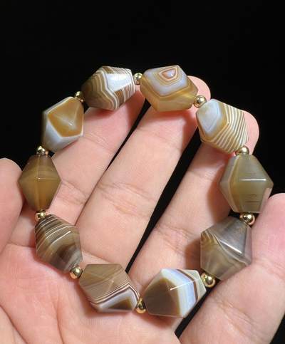 回流银器杂项 - 西亚地区百年玛瑙珠串一条