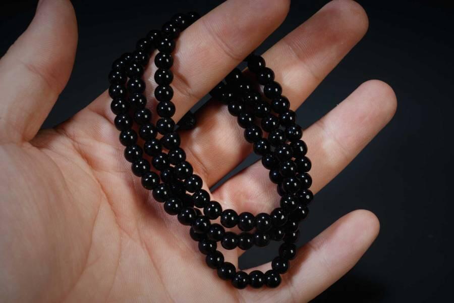 上海都达杂项专场五（全场包邮） 天然黑玛瑙0.6圆珠多圈手串87-156