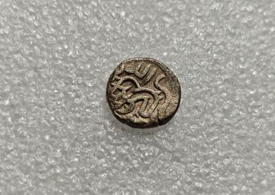 瓶子🏺第226期拍卖会 - 后期稀少沙希王朝打制银币  正面马背面铭文