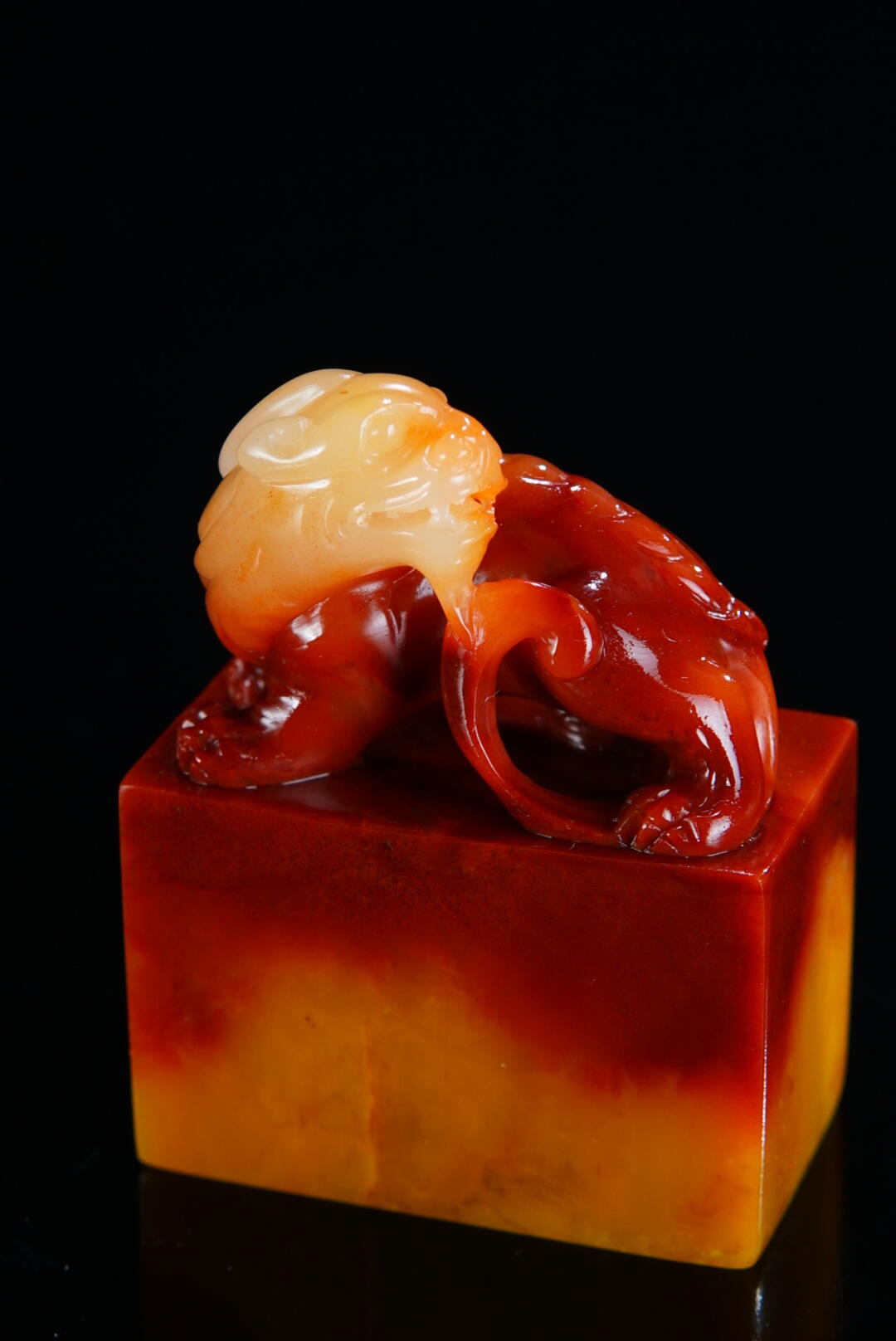 方寸藏珍·寿山田黄印章专场（一） 寿山高山石《甪端》钮章