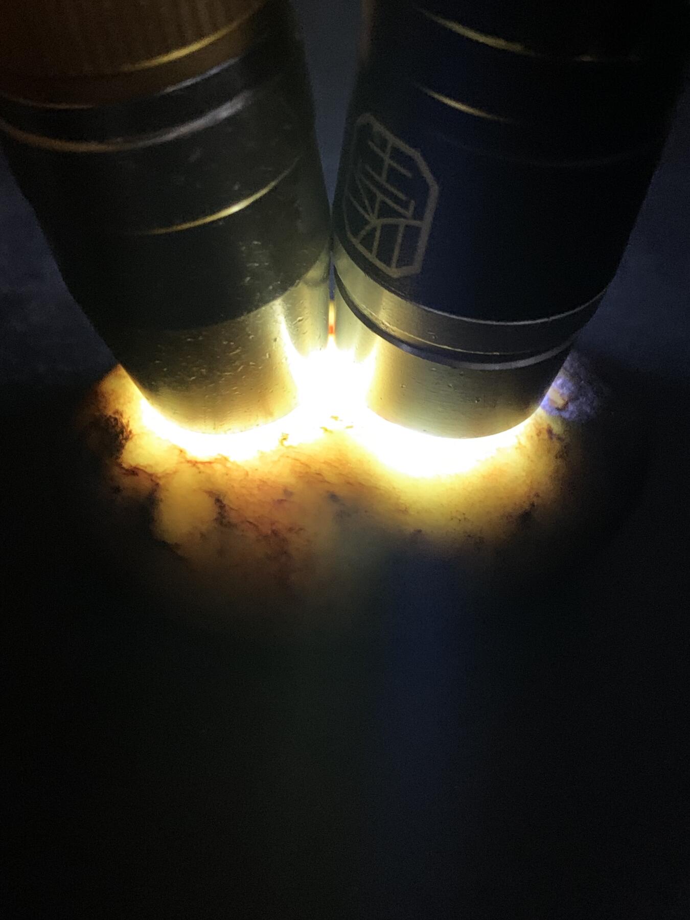 精美新疆和田玉独籽原石一颗，