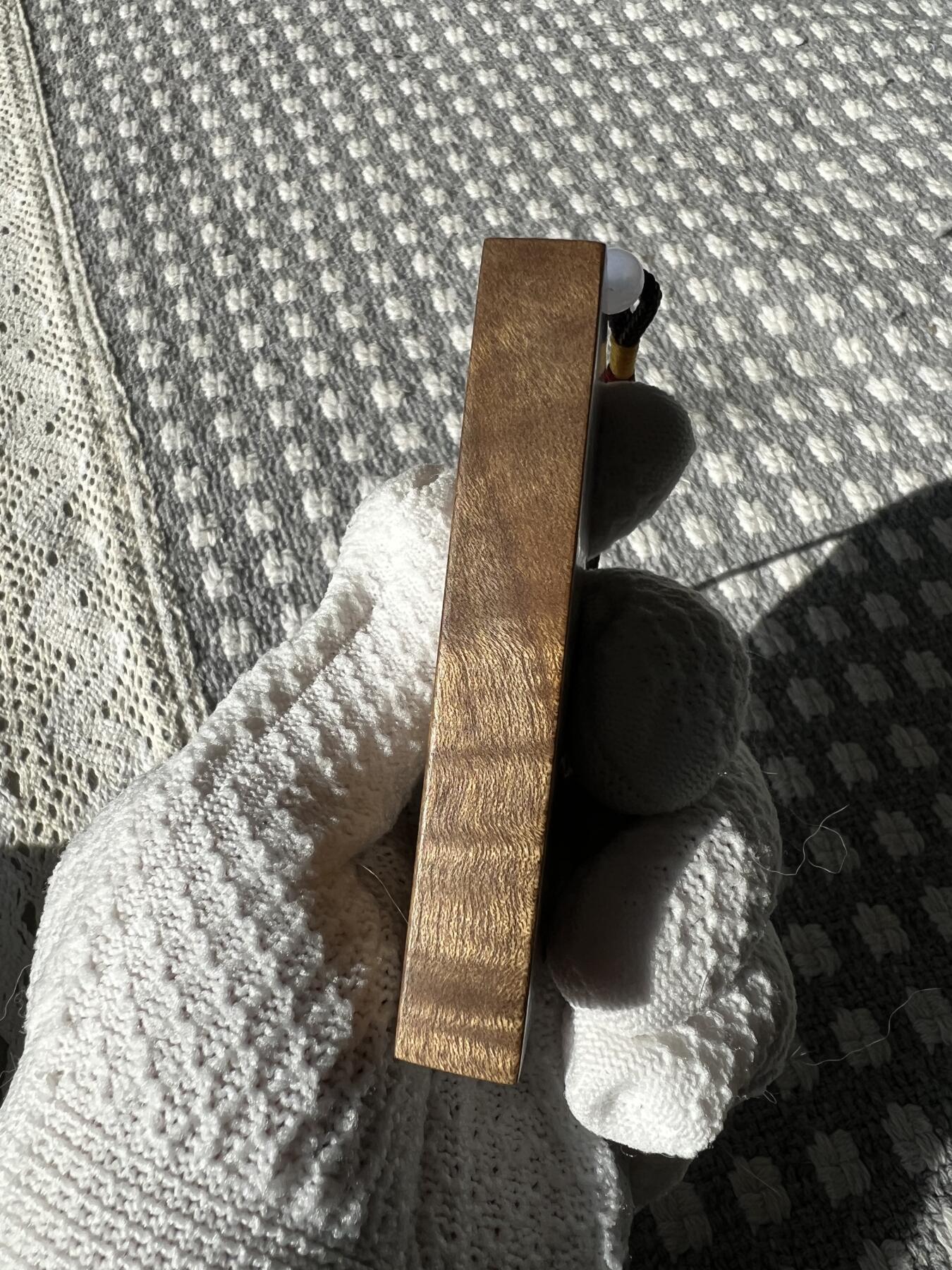 零元拍：B38金丝楠平安无事牌，3D立体水波香喷喷的小金砖，金光闪闪，84/43/13MM