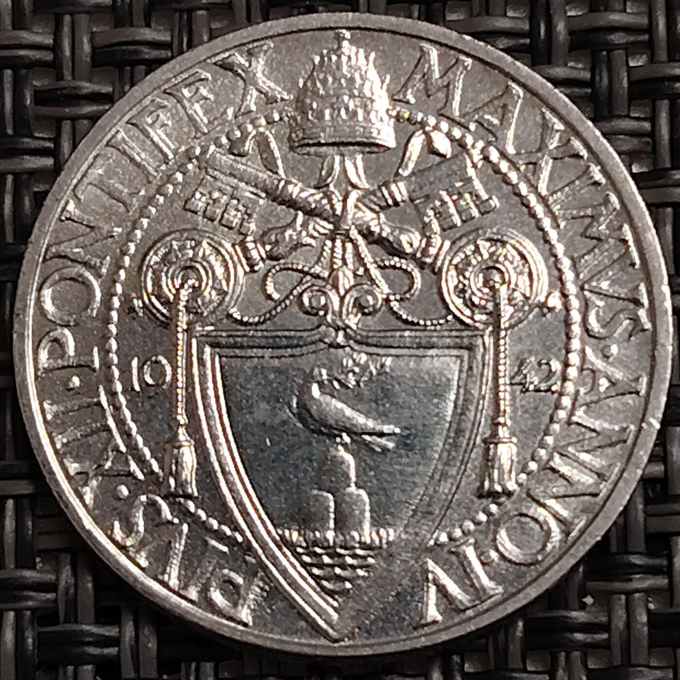 布加迪🐬～世界钱币(上海)🌾第 270 期 /  各国套币和散币 梵蒂冈🇻🇦 1942年 20分不锈钢币