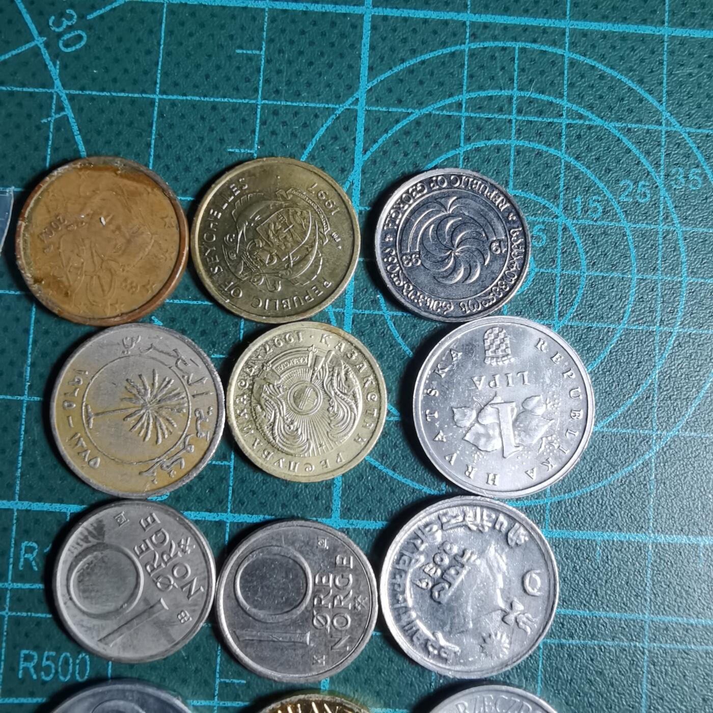 沼泽如烟--第970场 散币13枚