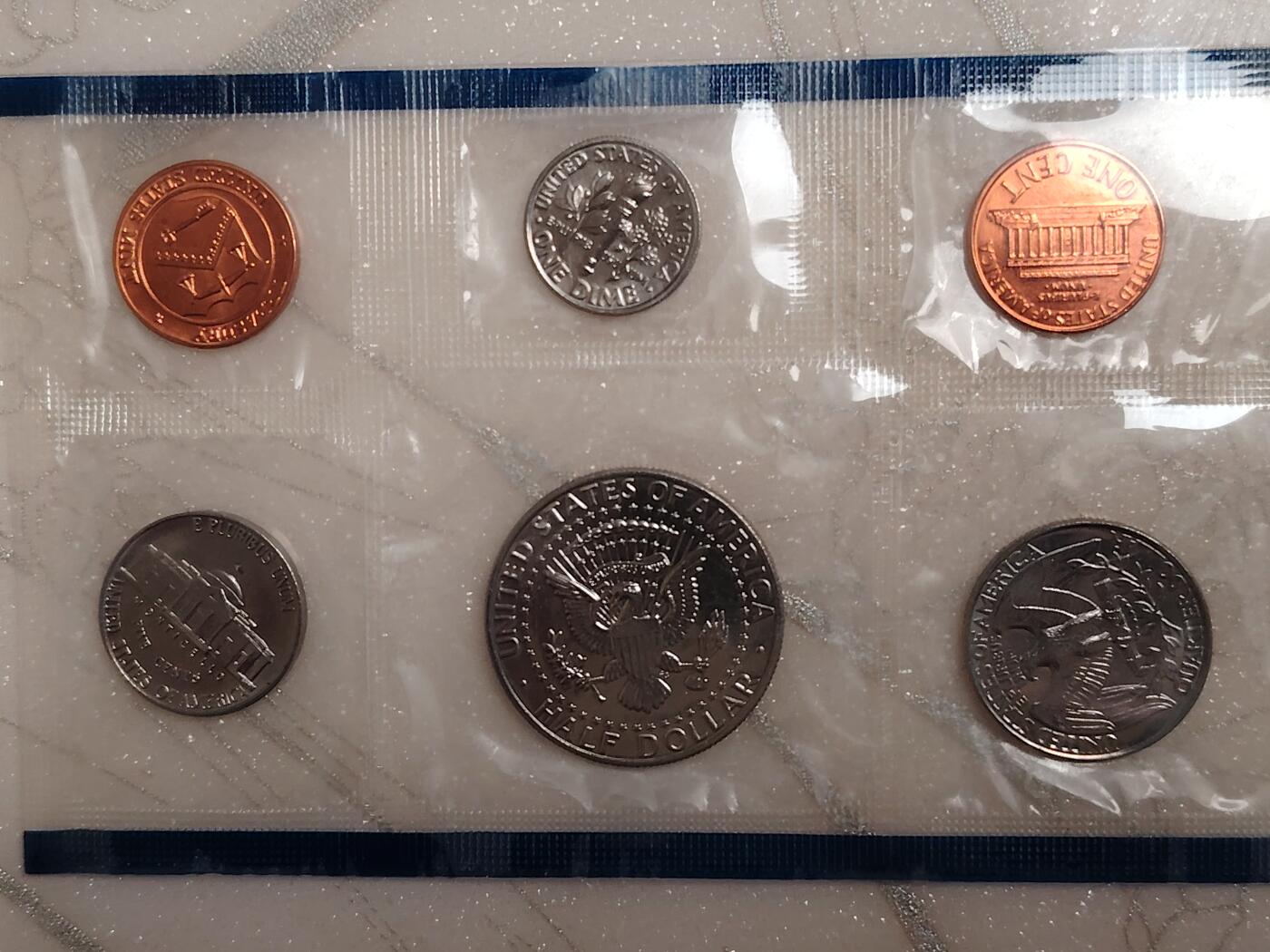 布加迪🐬～世界钱币(上海)🌾第 270 期 /  各国套币和散币 美国🇺🇸 1989年 5枚蓝边套币+1个章 