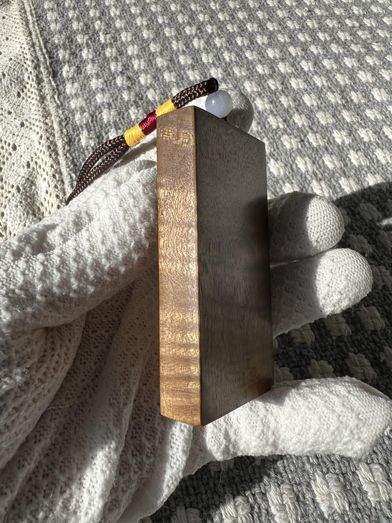 零元拍：A28金丝楠平安无事牌，3D立体水波香喷喷的小金砖，金光闪闪，79/43/12.8MM