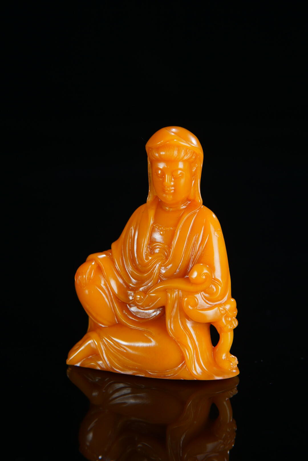 方寸藏珍·寿山田黄印章专场（一） 寿山田黄石《观音》摆件