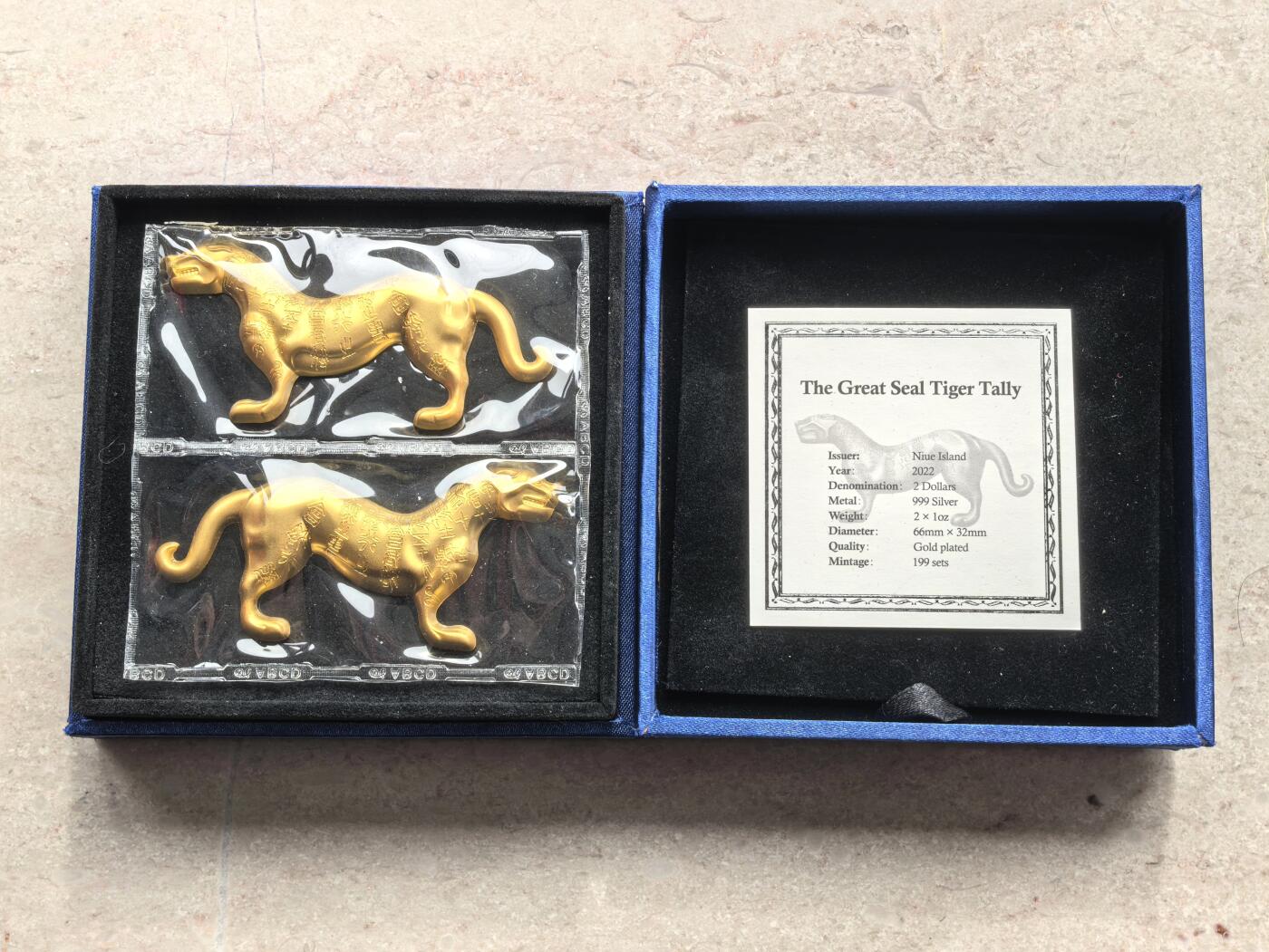 博洋堂世界钱币拍卖第158期（全场包邮） 2022年纽埃2元镀金凹凸银币套 虎符 1盎司X2 999银 盒证全 发行量：199
