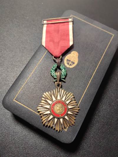 靖甫拍卖第二场 - 阿根廷五月功勋勋章 原盒略