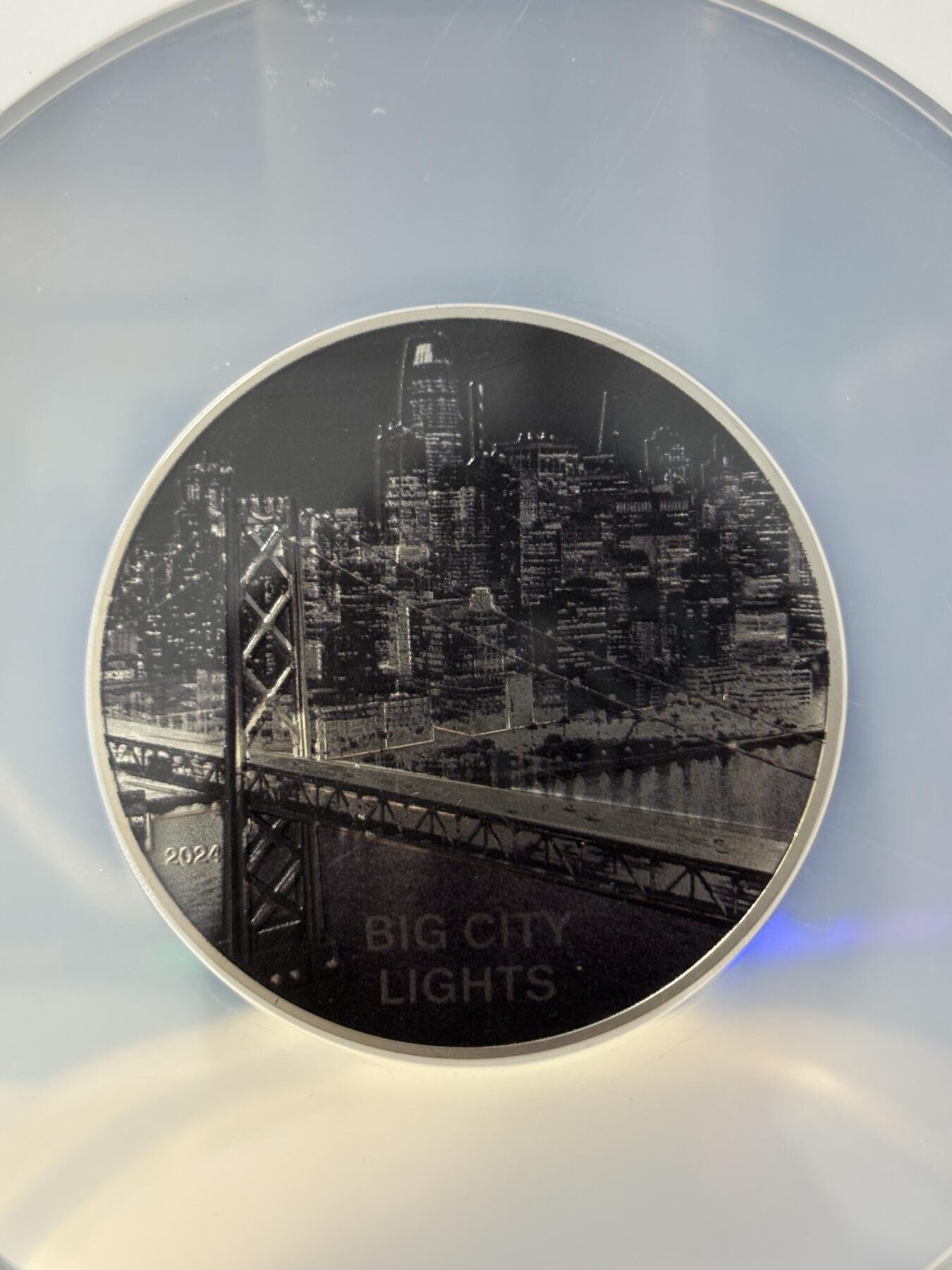 第189期拍卖 库克2024年发行的城之光系列-旧金山光线反射纪念银币NGC-PF70首 无盒无证书，999银，1盎司，