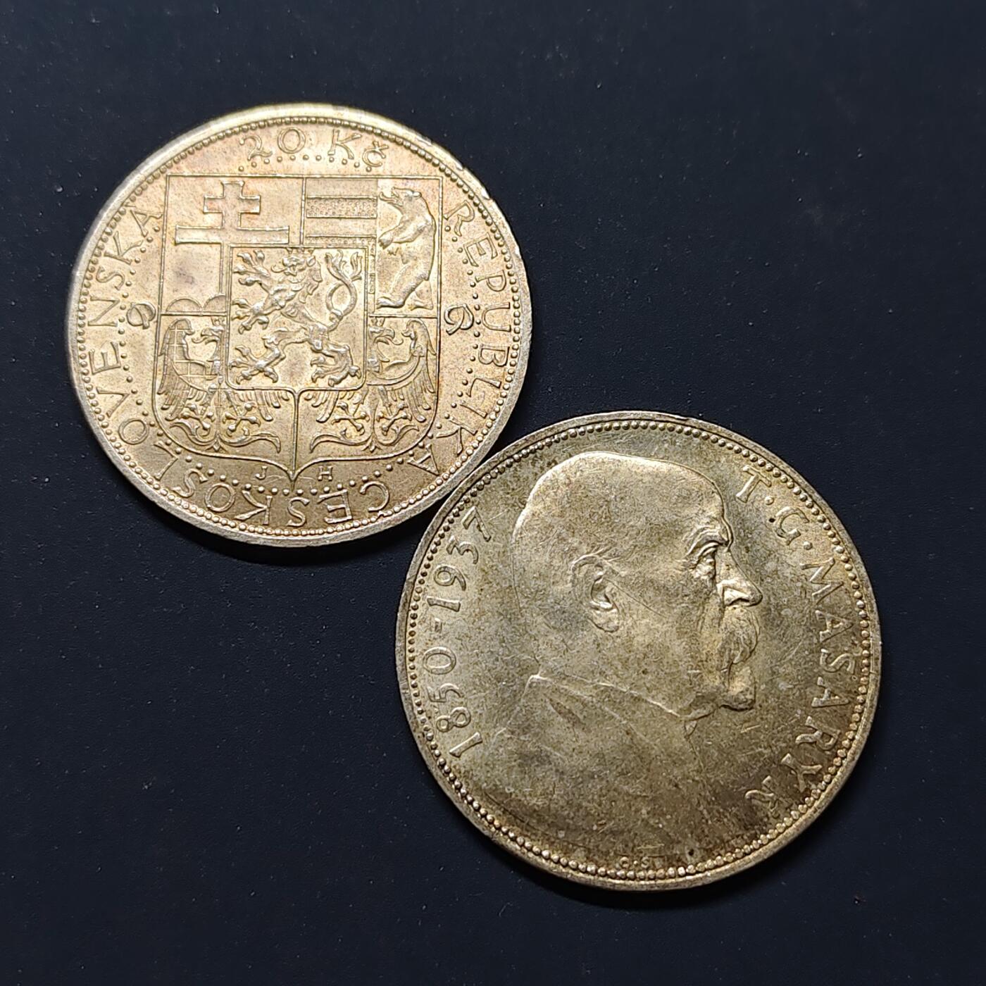 【全场包邮】纯粹捡漏拍497场-持续更新中 捷克斯洛伐克1937年20克朗马萨里克逝世纪念银币2枚一组【34毫米12克70%X2枚】