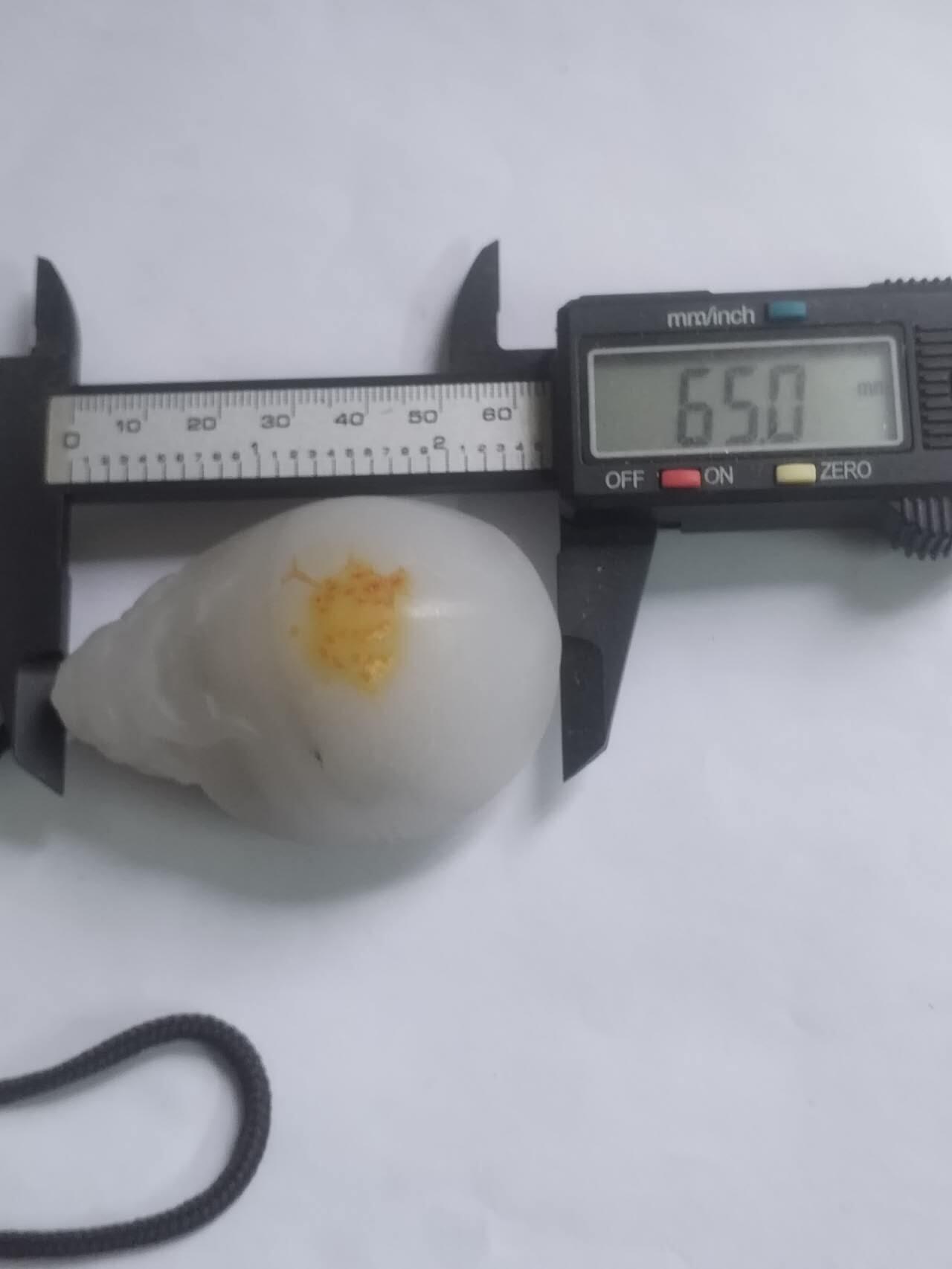 玉石 手镯 手串 手链 和田玉手把件。手工雕刻龟。