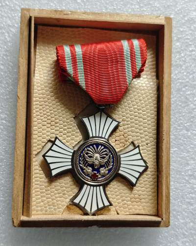 瓶子🏺第226期拍卖会 -  战时银质十字有功奖章