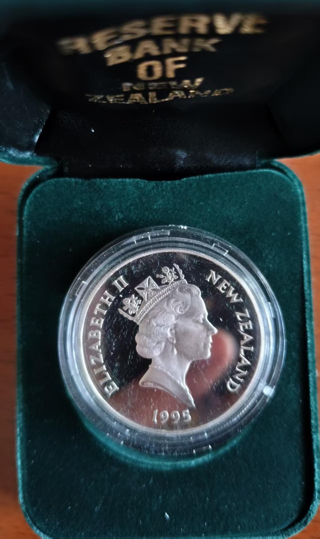 ❤️【币观天下】❤️ 第340期钱币拍卖- 2026.1.23周五晚上6点半场-长期征集拍品 新西兰1995年鸟大银币28.28克