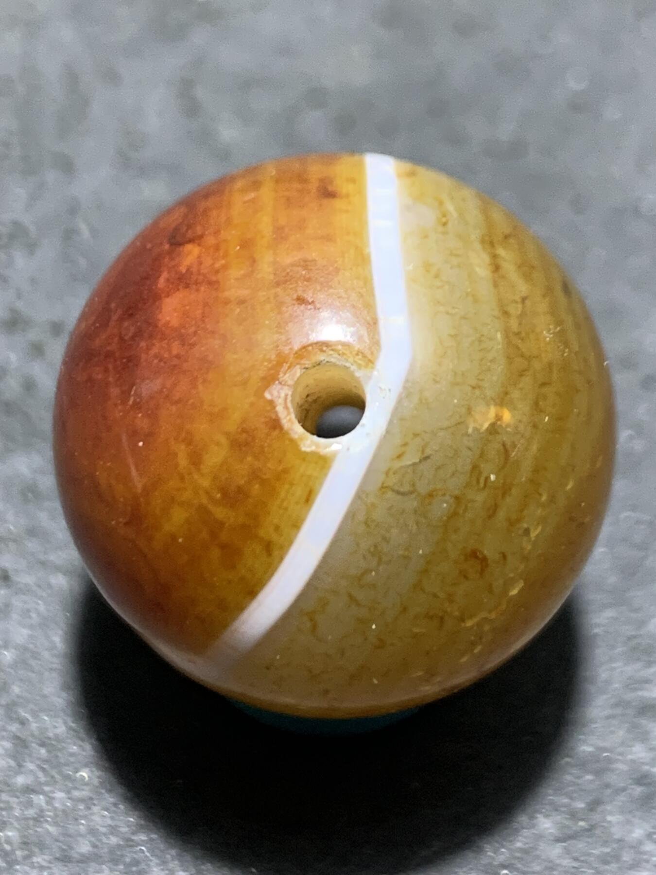 精美一线高玉化缠丝玛瑙2.0圆珠一颗，