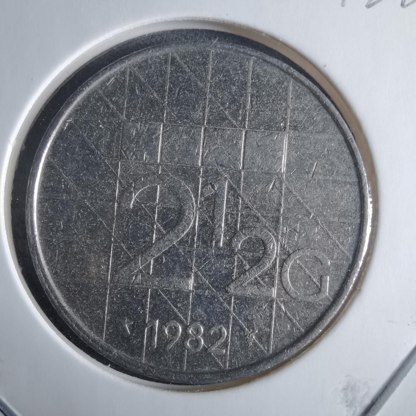 沼泽如烟--第970场 荷兰1982年2.5盾