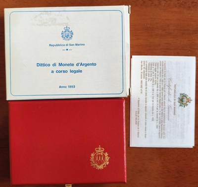 ❤️【币观天下】❤️ 第340期钱币拍卖- 2026.1.23周五晚上6点半场-长期征集拍品 - 圣马力诺1993年隼和猫鼬纪念套装原盒证 含纯银21.38克
