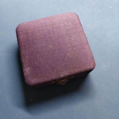 【全场包邮】纯粹捡漏拍497场-持续更新中 - 【杂件】日本回流27.81克银酒碗-有纯银标-含盒（盒坏）【口径47毫米27.81克92.5%】