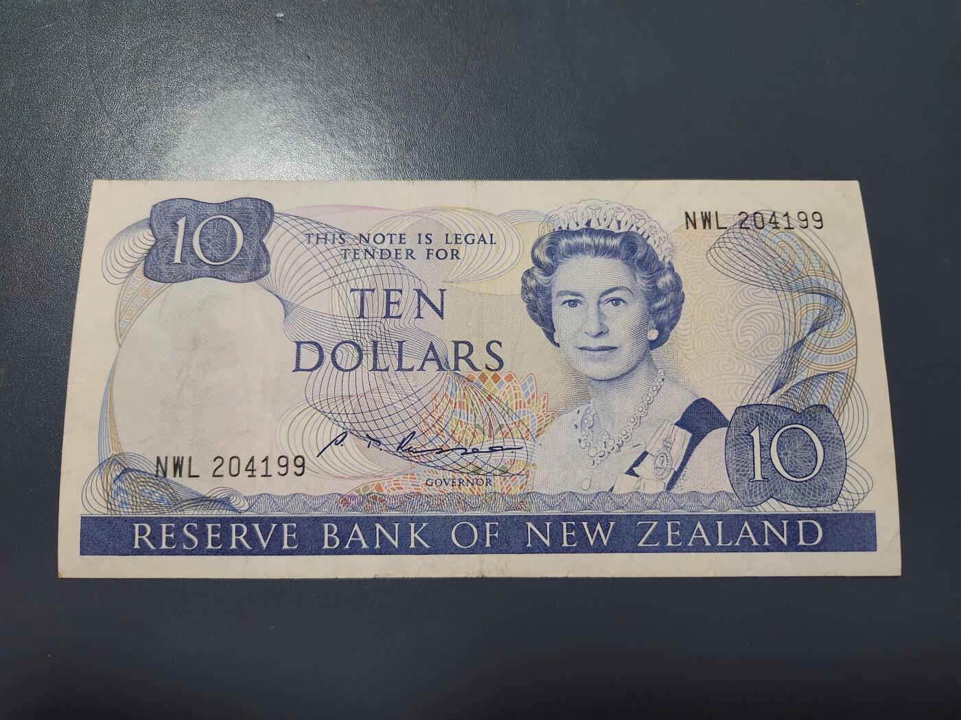 1月21号晚上8点 外国纸币自动截拍第10场 新西兰10原票