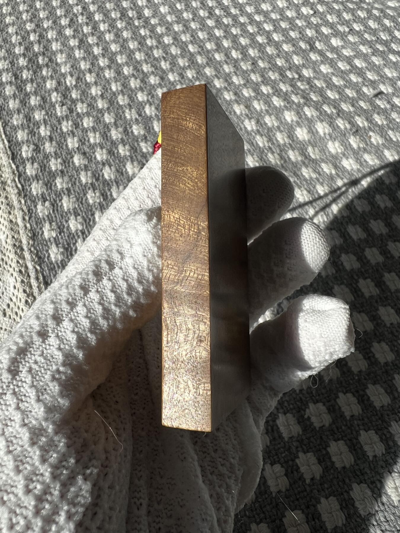 零元拍：B38金丝楠平安无事牌，3D立体水波香喷喷的小金砖，金光闪闪，84/43/13MM