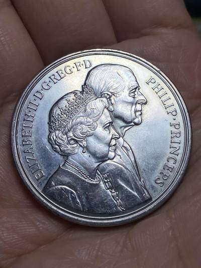 2026年第十三场(总第一百八十二场）外国好品散币场(免佣金) - 英国🇬🇧1997年5英镑(伊丽莎白二世和菲利普亲王50周年金婚纪念币)