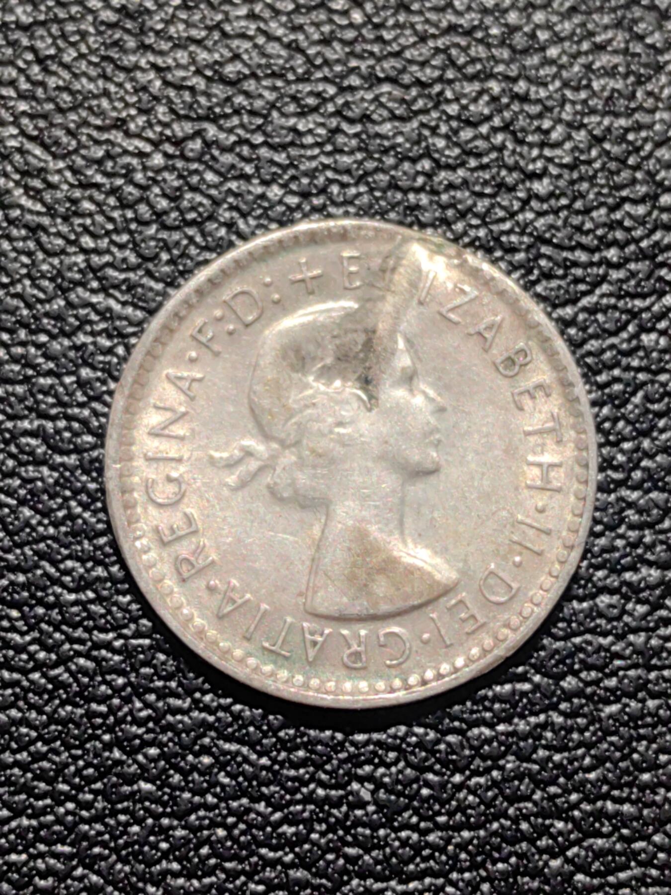 靖甫拍卖第二场 澳大利亚3便士银币 1.5克 有挫痕