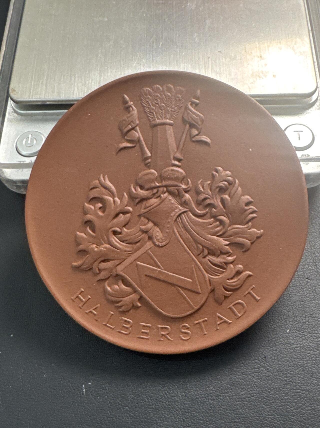 ❤️【币观天下】❤️ 第340期钱币拍卖- 2026.1.23周五晚上6点半场-长期征集拍品 德国梅森瓷业哈尔伯施塔市政厅79.2mm