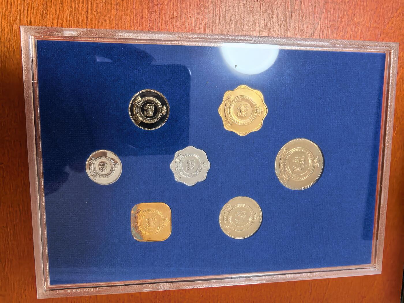 长老汇蛇年精选第九十四场拍卖  1971斯里兰卡（锡兰）7枚套币，盒证全