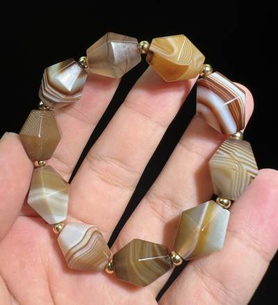 回流银器杂项 - 西亚地区百年玛瑙珠串一条