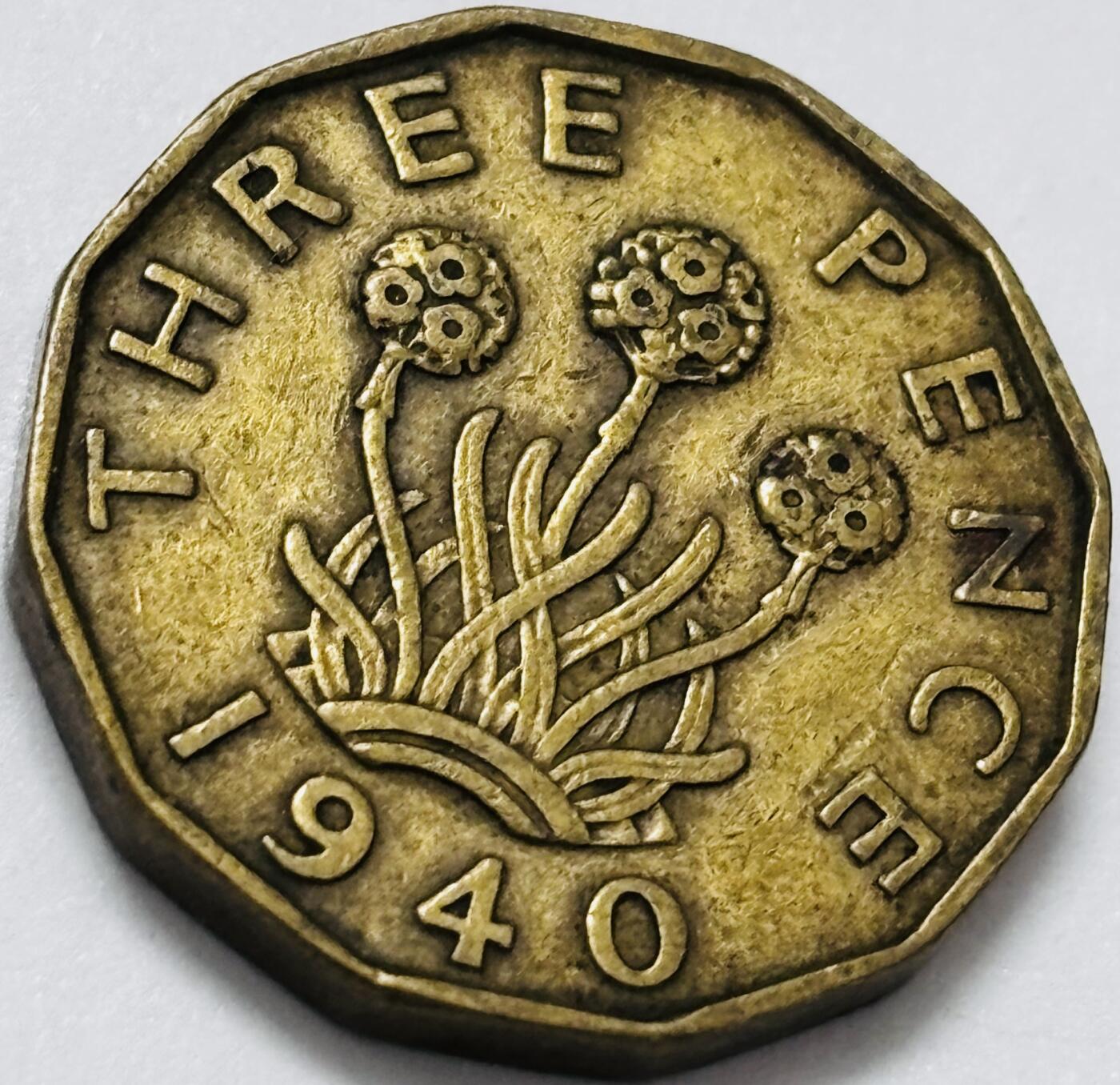 文馨钱币收藏 2026新年第四场（第 290 场）【长期接代拍品】 1940 年英国乔治六世 3 便士铜币，第一版本