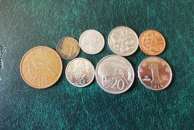 零零发外国硬币拍卖 无佣金 - 新西兰一组