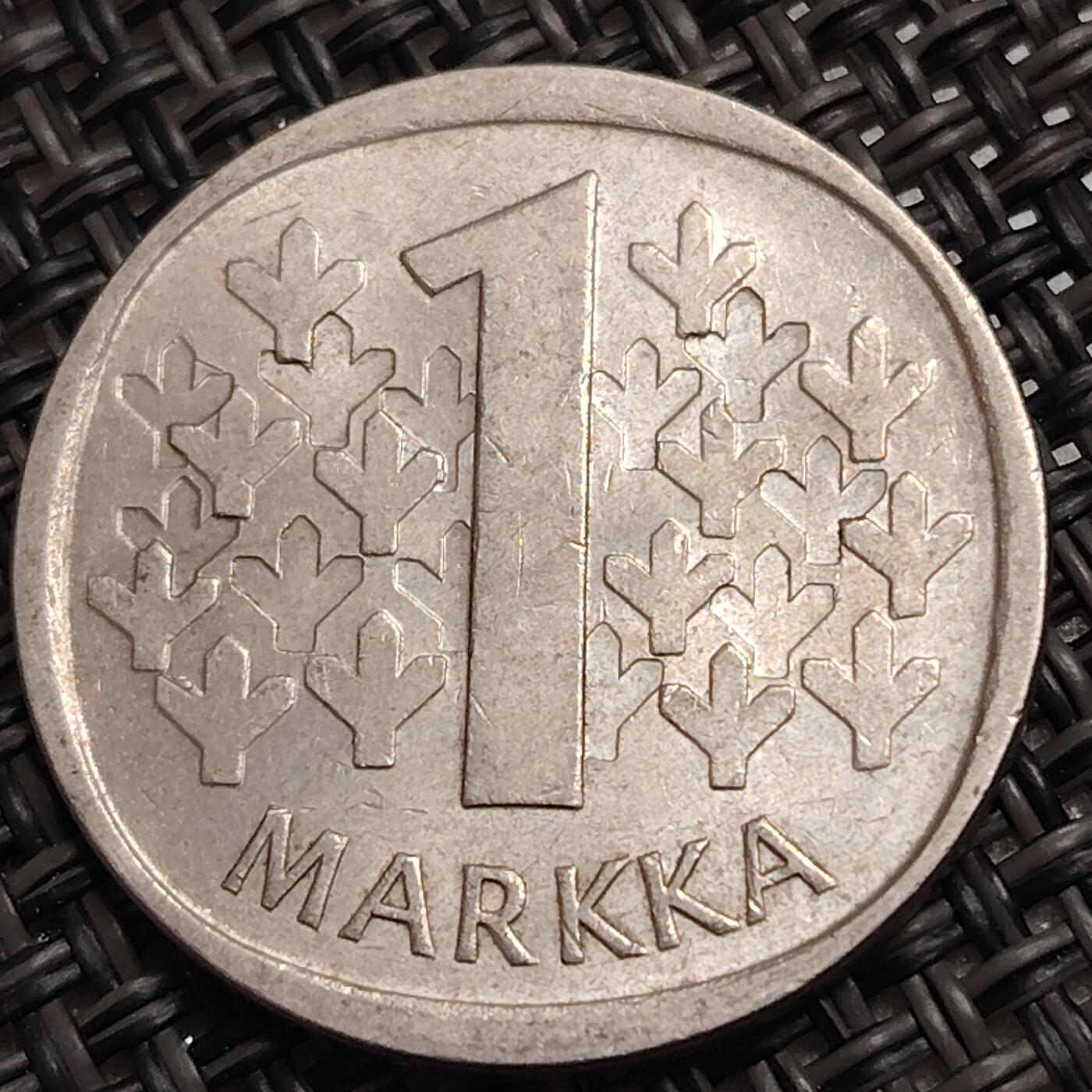 布加迪🐬～世界钱币(上海)🌾第 271 期 /  各国套币和散币 芬兰🇫🇮 1971年 1马克