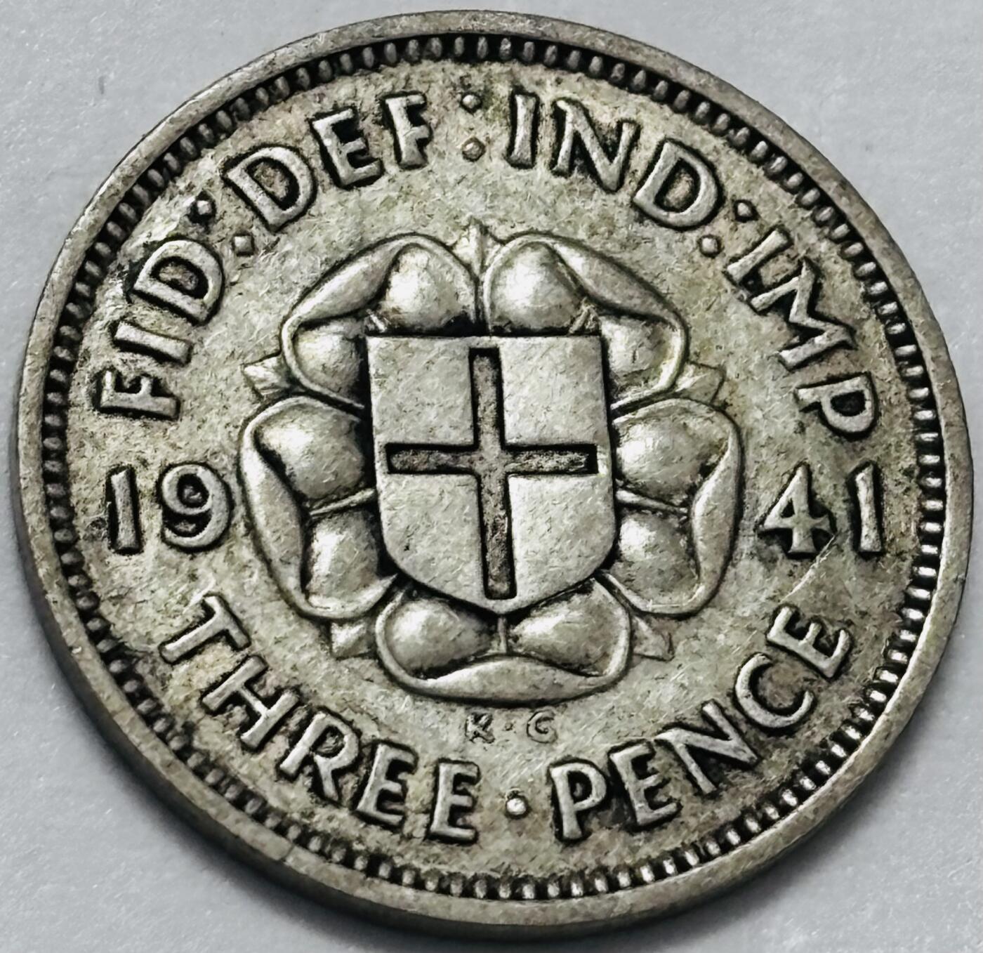 文馨钱币收藏 2026新年第四场（第 290 场）【长期接代拍品】 带光好品 1941 年英国乔治六世 3 便士银币，1.4 克 500 银