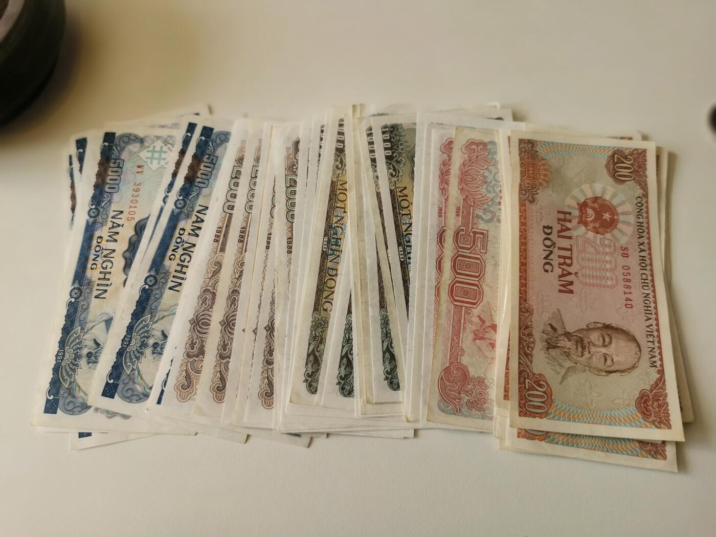 零零发流通品外国纸币拍卖 无佣金 越南小面值共78300盾