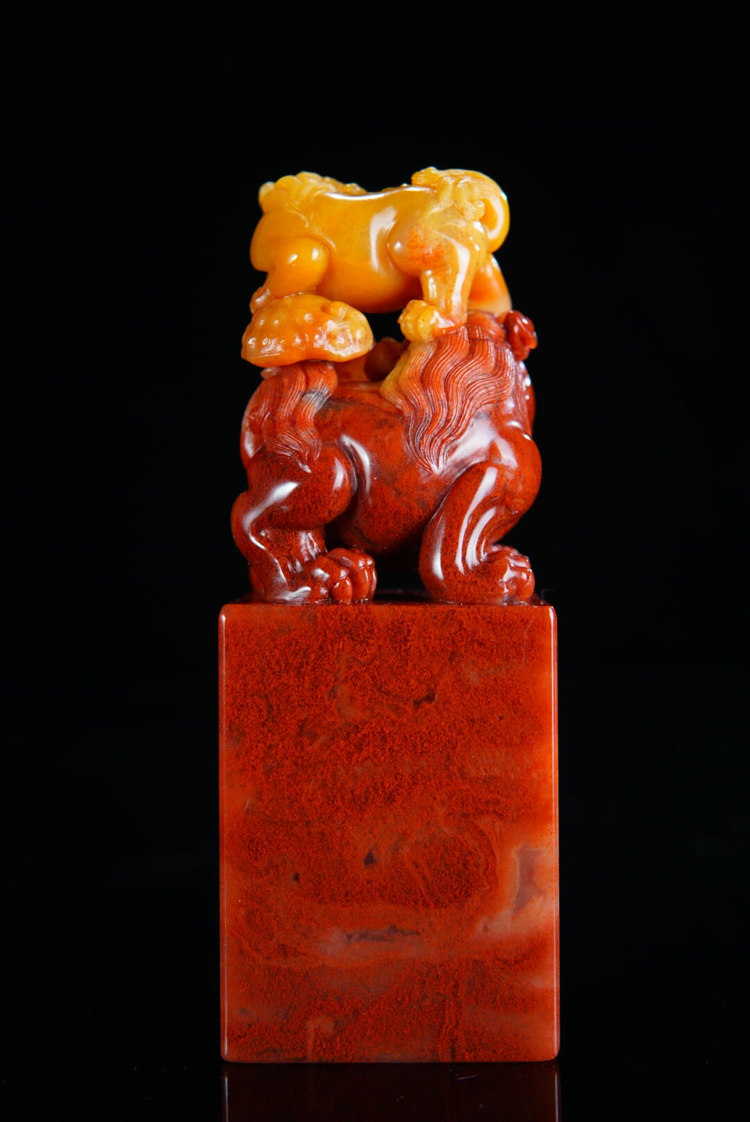 方寸藏珍·寿山田黄印章专场（一） 寿山高山石《携子上朝》印章