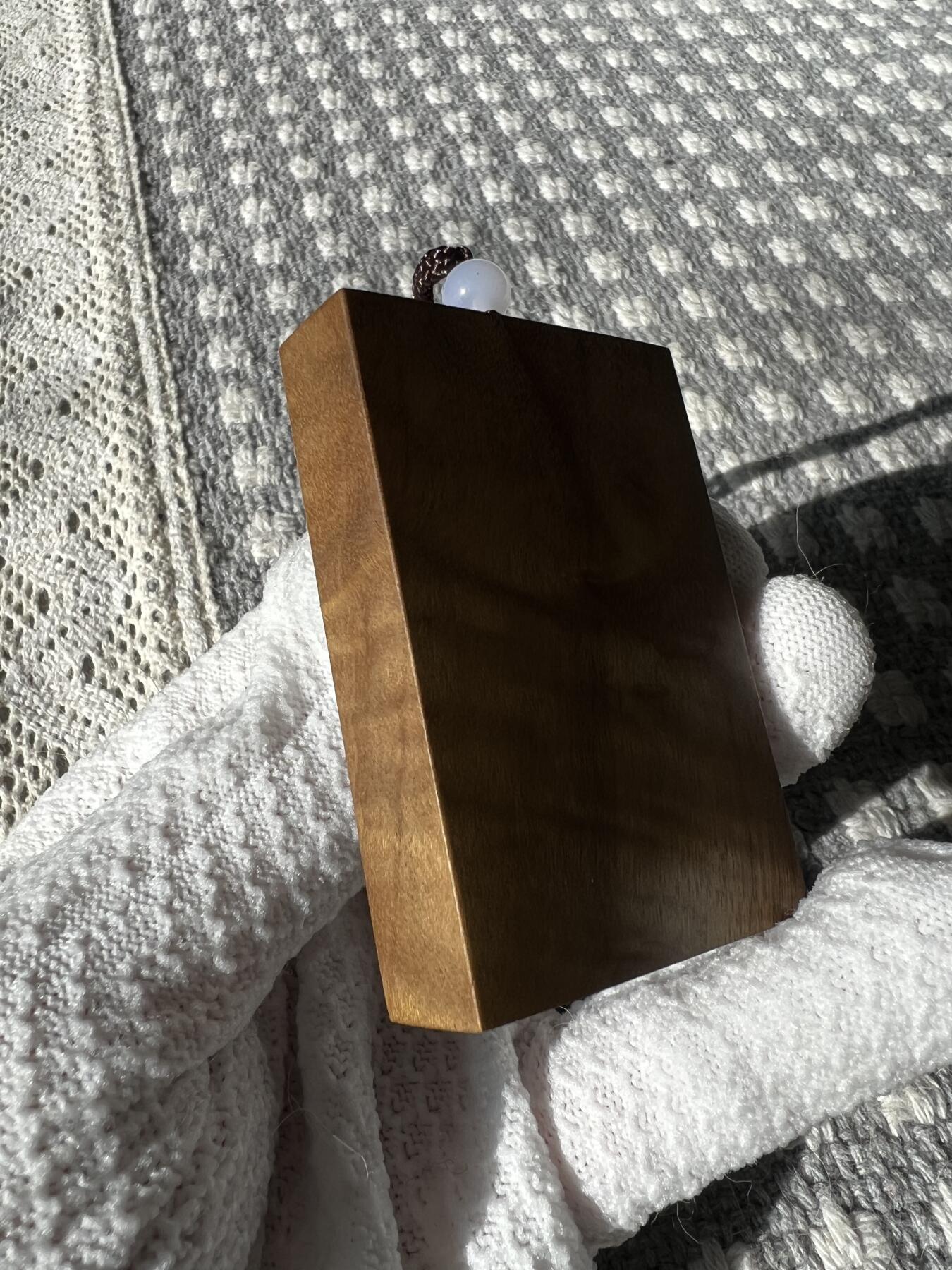 零元拍：B30金丝楠平安无事牌，满水波香喷喷的小金砖，金光闪闪，66.5/48/13MM