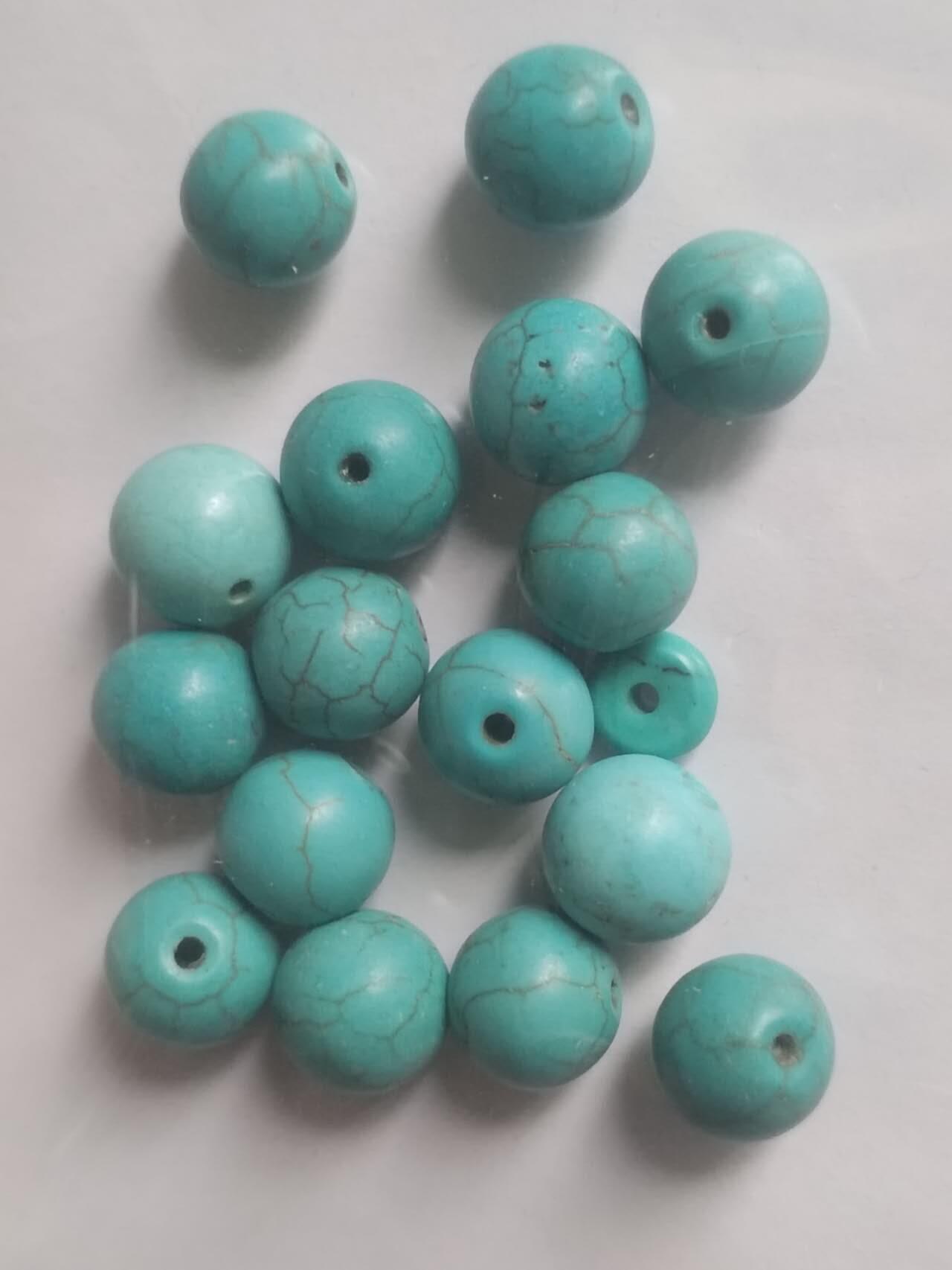 玉石 手镯 手串 手链 绿松石16粒。已打孔。