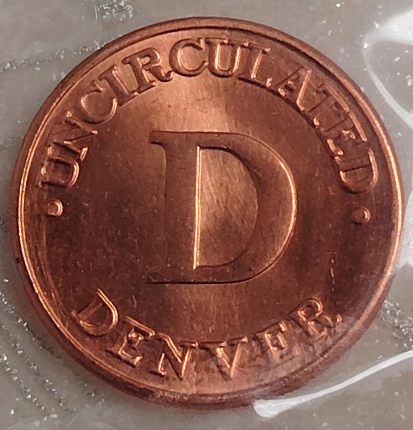 布加迪🐬～世界钱币(上海)🌾第 270 期 /  各国套币和散币 美国🇺🇸 1989年 5枚红边套币+1个章 