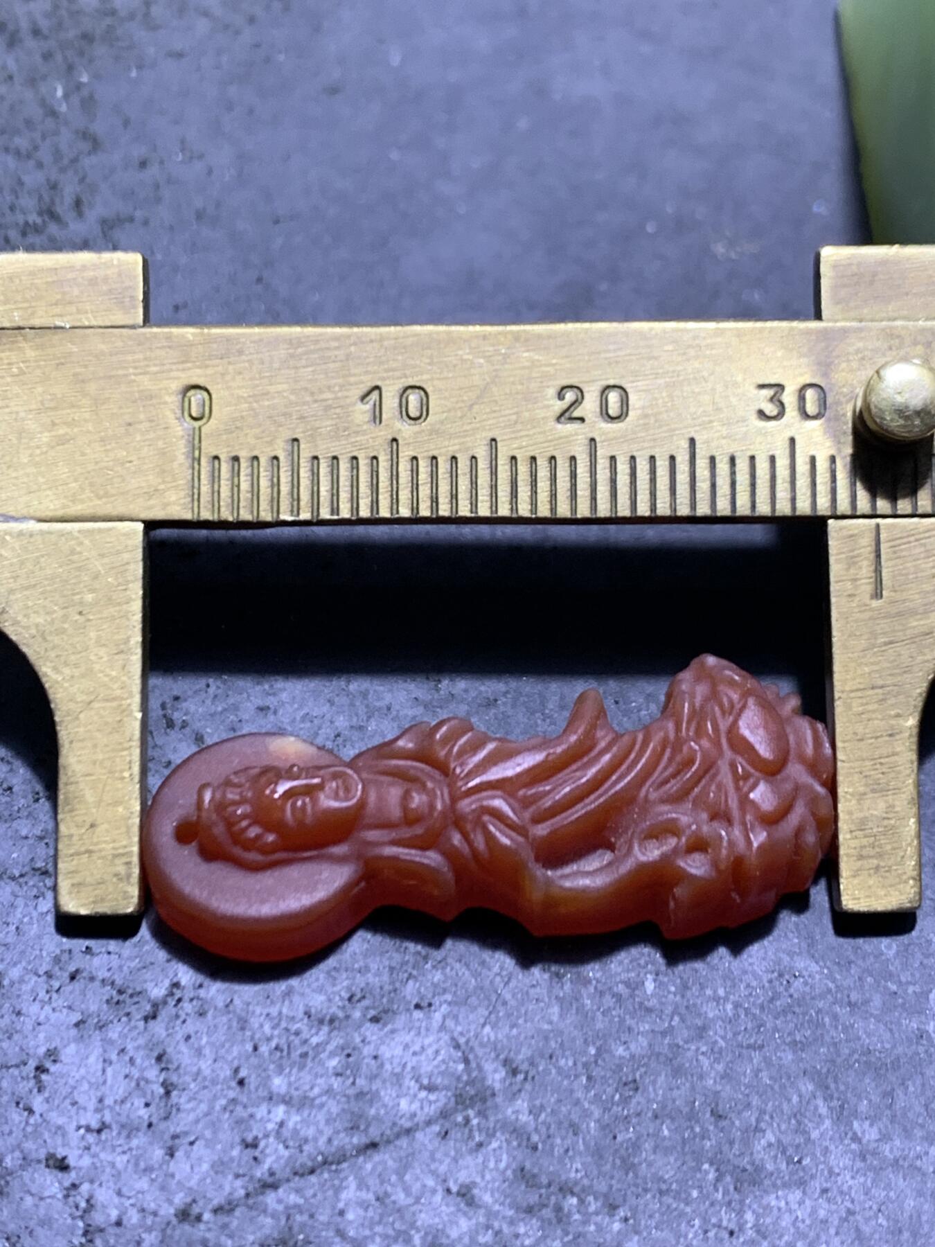 精美亚光高玉化柿子红玛瑙雕刻观音菩萨通货吊坠一个