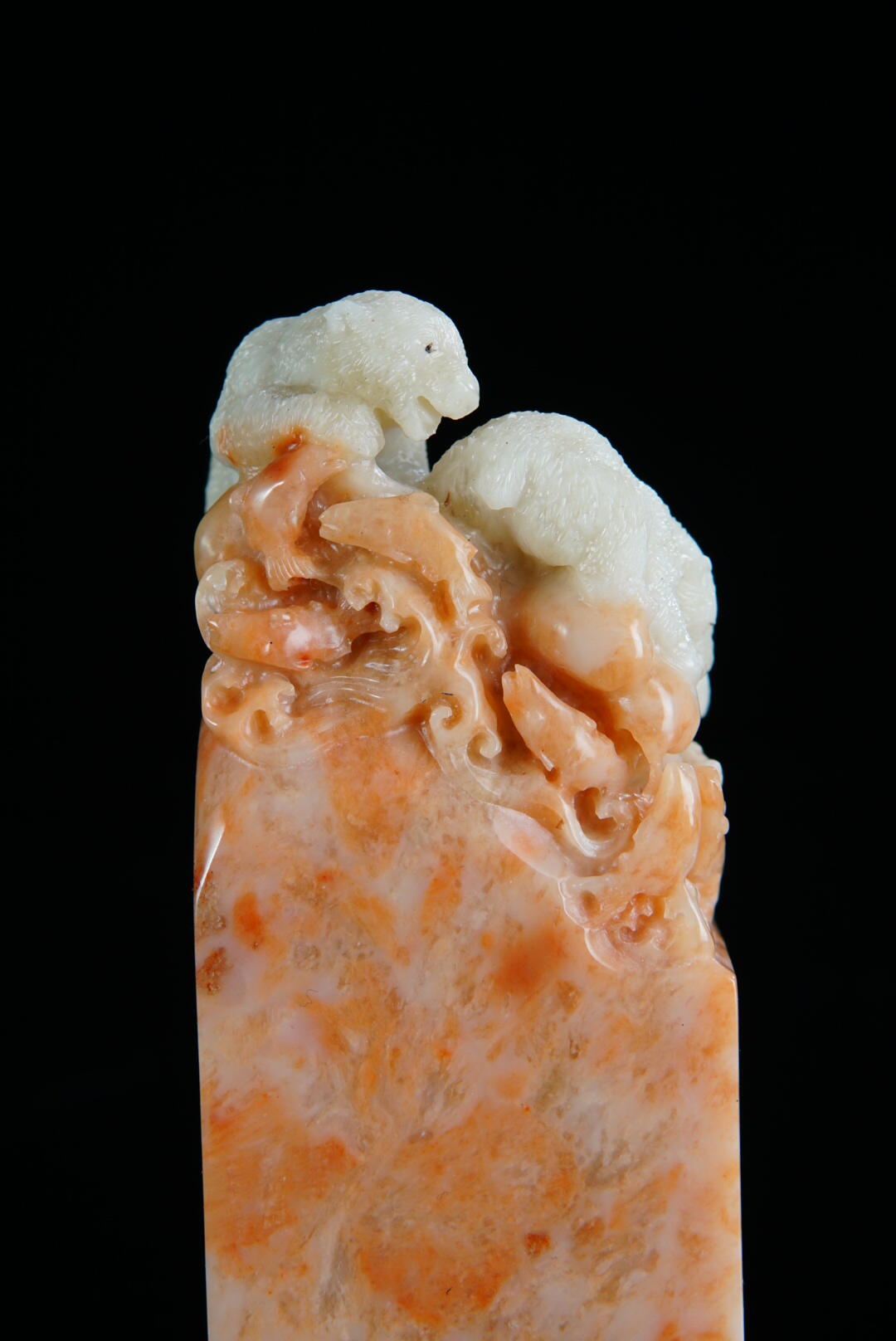 方寸藏珍·寿山田黄印章专场（一） 寿山旗降石《寒冬一霸》钮章