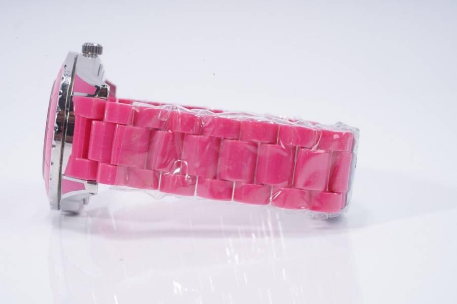 上海都达杂项专场五（全场包邮） STORM牌 粉色石英手表（正常能走）