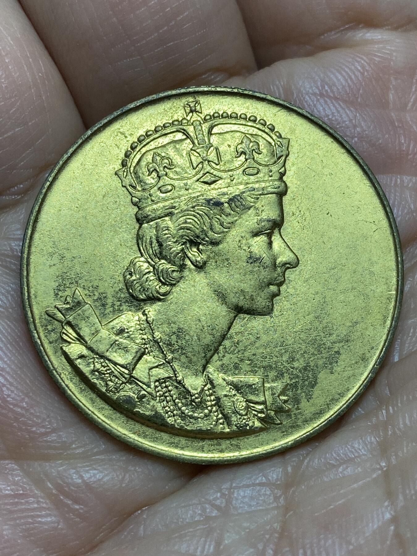 2026年第十三场(总第一百八十二场）外国好品散币场(免佣金) 英国🇬🇧1953年纪念章(伊丽莎白二世加冕纪念章)