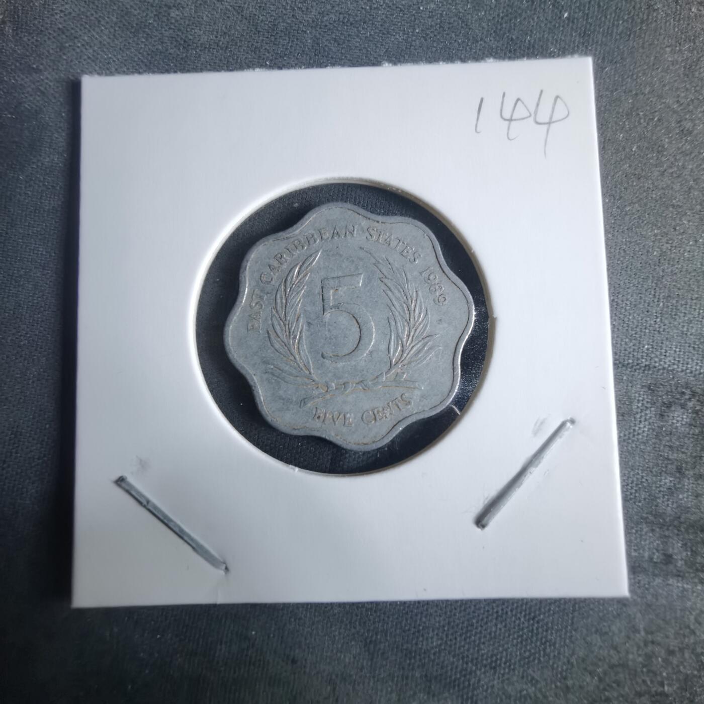 沼泽如烟--第970场 东加勒比1989年五分