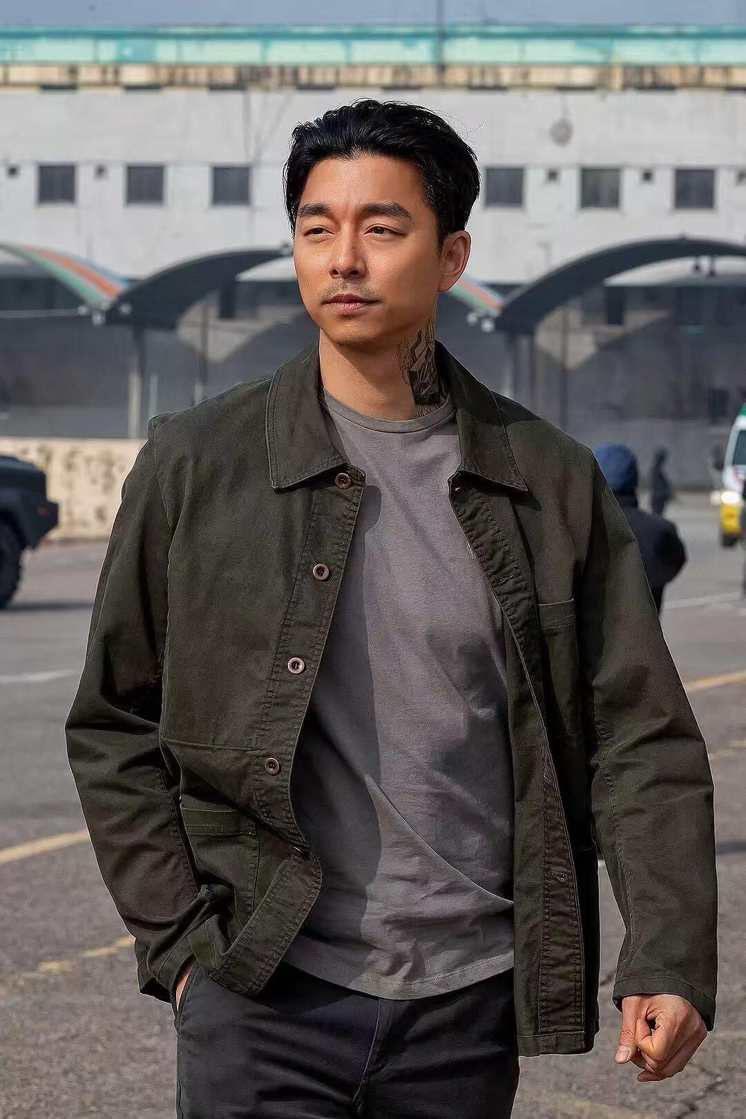 零元拍：想不想玩儿鱿鱼游戏？那就来拍孔刘亲签卡！